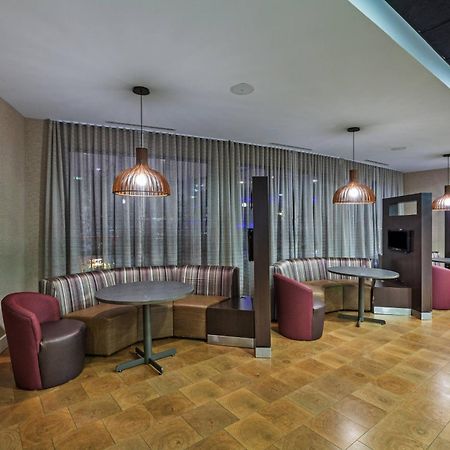 מלון Courtyard By Marriott Tulsa Woodland Hills מראה חיצוני תמונה