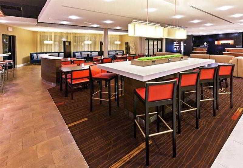 מלון Courtyard By Marriott Tulsa Woodland Hills מראה חיצוני תמונה