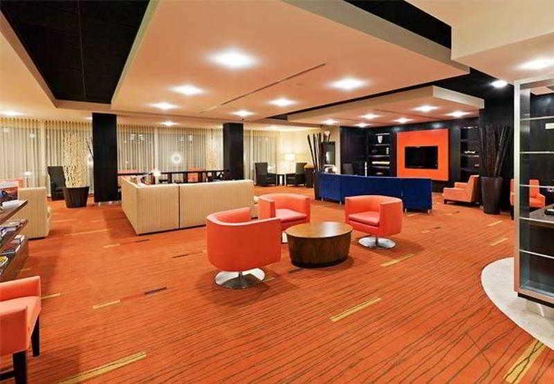 מלון Courtyard By Marriott Tulsa Woodland Hills מראה חיצוני תמונה