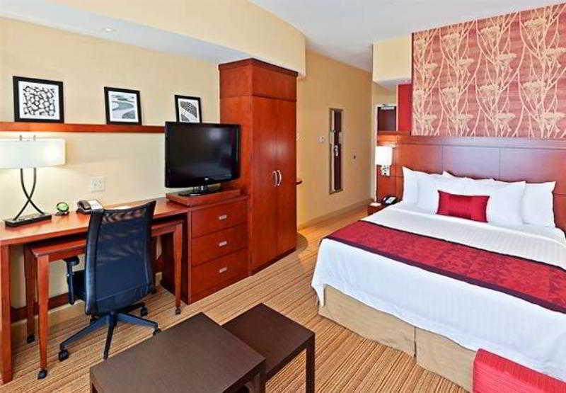 מלון Courtyard By Marriott Tulsa Woodland Hills חדר תמונה